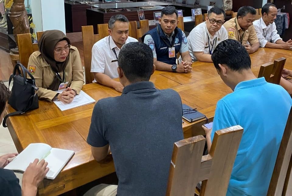 Tim Pembina Samsat Kabupaten Sukabumi I Cibadak Laksanakan Giat Penelusuran Pajak Kendaraan Bermotor